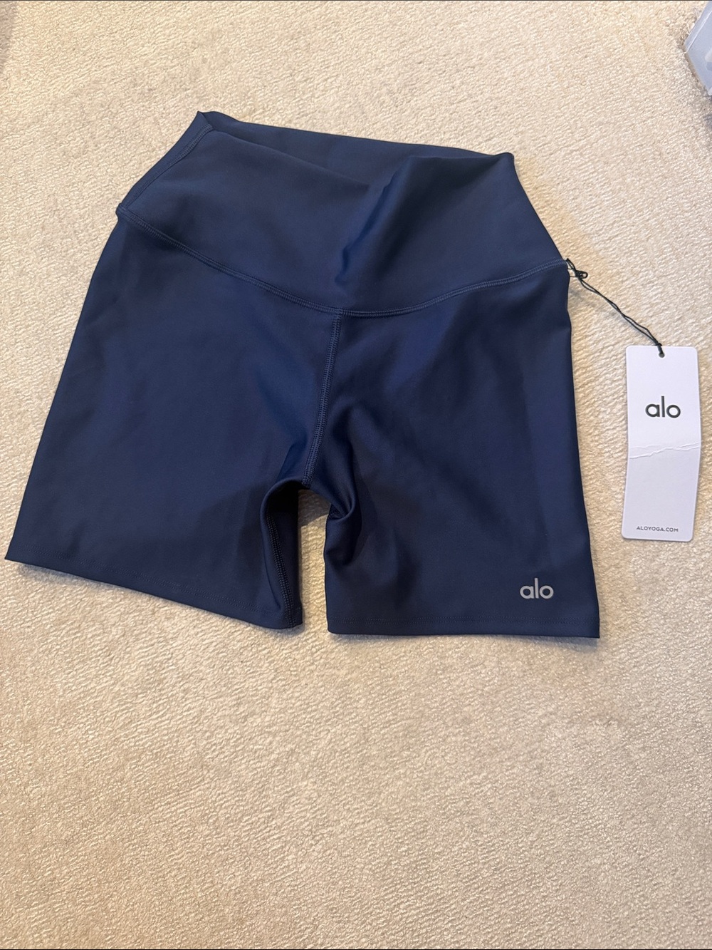 ALO Yoga Navy Airlift Energy Short NWT size S